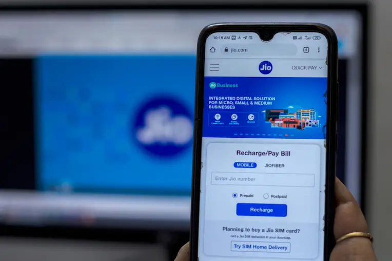 JioFi Devices check plans Image Jio's latest prepaid plans with unlimited data and voice calls means to check Check Plan Validity For JioFi
