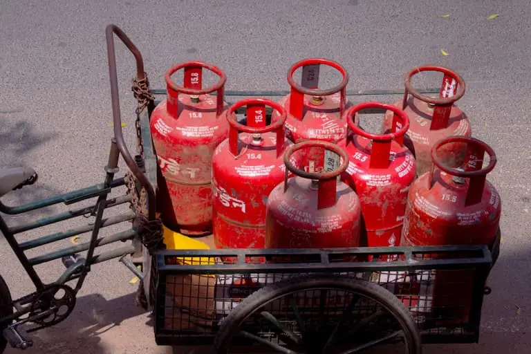 indane gas booking online Red Cylinder in cycle means to indane gas booking online